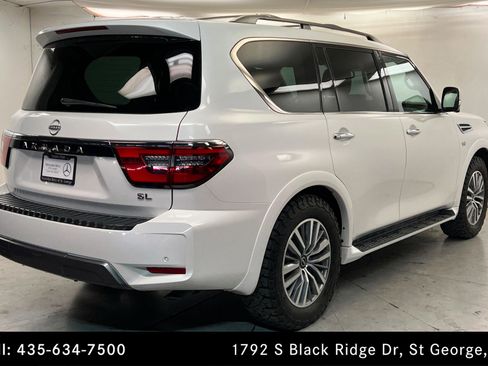 Used 2022 Nissan Armada SL w/ Captain's Chairs Package AWD/4WD image 5