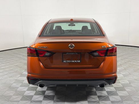 Used 2020 Nissan Altima 2.5 SR FWD image 6