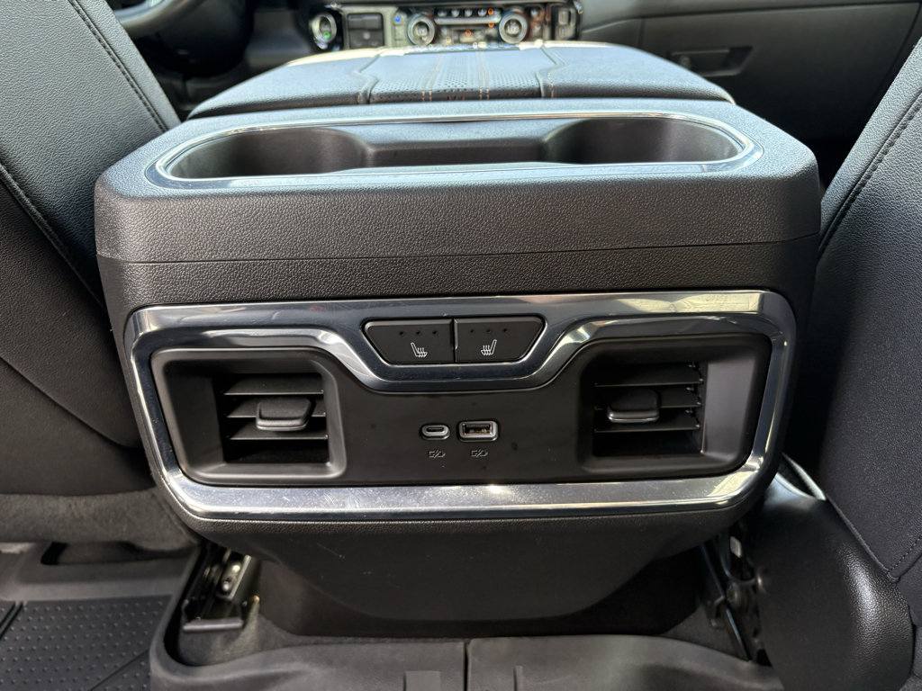 Used 2024 Chevrolet Silverado 3500 High Country AWD/4WD image 20