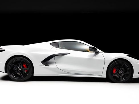 Used 2020 Chevrolet Corvette Stingray Premium Cpe w/ 3LT Preferred Equipment Group image 36