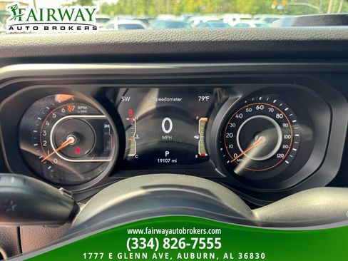 Used 2024 Jeep Gladiator Sport AWD/4WD image 21