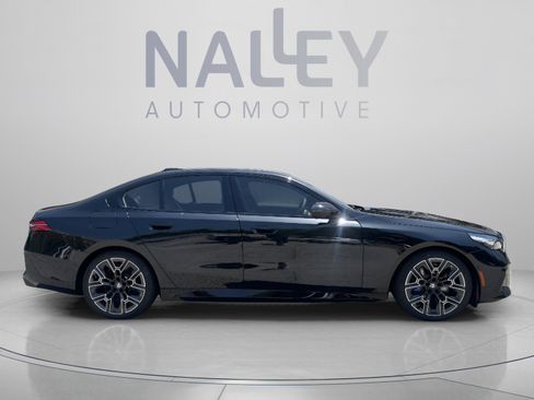 Used 2026 BMW i5 eDrive40 w/ M Sport Package RWD image 4
