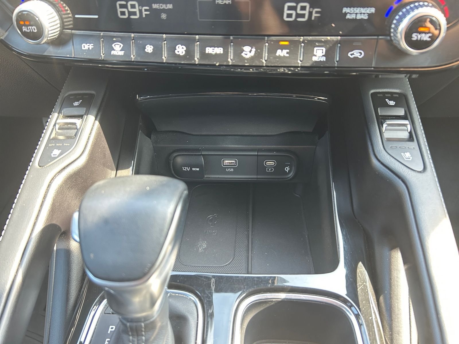 Used 2024 Kia Telluride SX Prestige X-Line AWD/4WD image 16