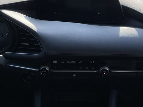 Used 2025 MAZDA MAZDA3 s Sport image 17