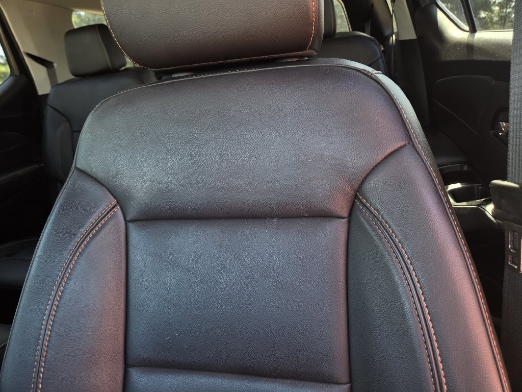 Certified 2020 Chevrolet Traverse LT FWD image 17