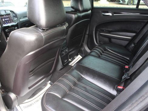 Used 2019 Chrysler 300 S image 14