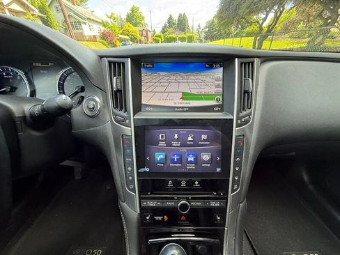 Used 2017 INFINITI Q50 3.0t Premium w/ 3.0T Premium Plus Package RWD image 16