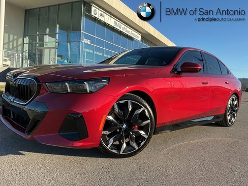Certified 2025 BMW 530i xDrive w/ Executive Package image 1