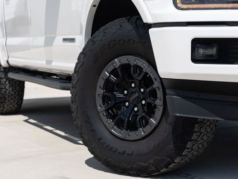 Used 2019 Ford F150 Lariat w/ Trailer Tow Package AWD/4WD image 4
