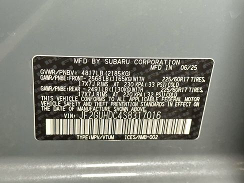 Used 2025 Subaru Crosstrek 2.0i Premium image 32