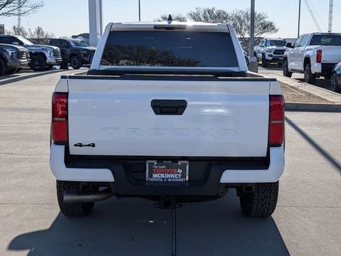 Used 2025 Toyota Tacoma TRD Off-Road AWD/4WD image 6