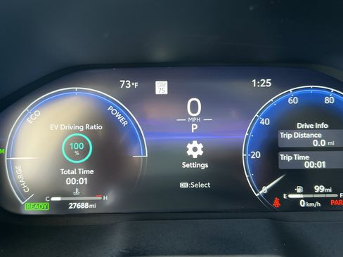 Used 2024 Toyota RAV4 Limited w/ Advanced Technology Package AWD/4WD image 27