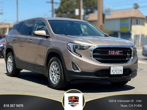 Used 2018 GMC Terrain SLE FWD image 1