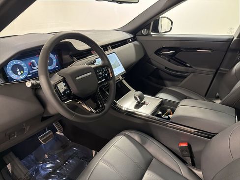 Used 2025 Land Rover Range Rover Evoque Dynamic SE AWD/4WD image 10