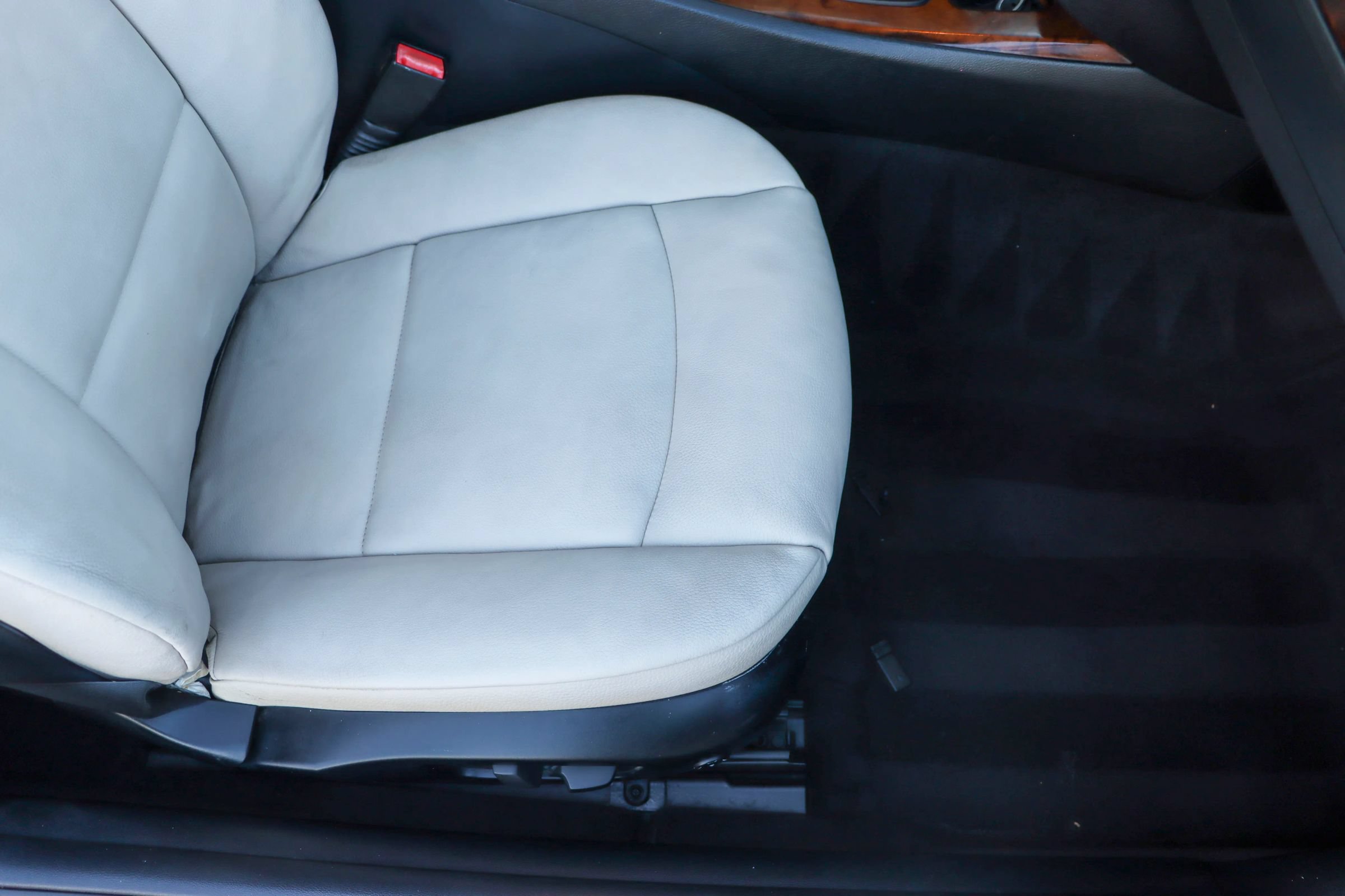 Used 2013 BMW 328i Convertible RWD image 27