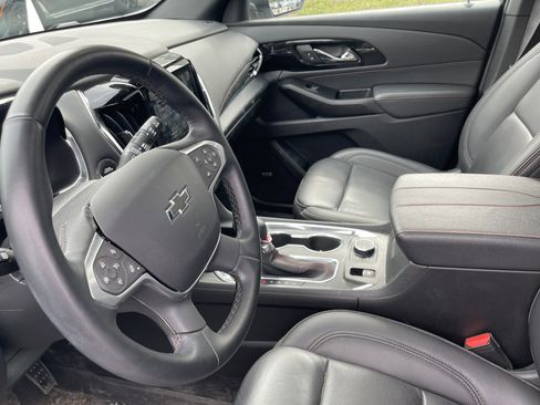 Used 2023 Chevrolet Traverse RS w/ LPO, Floor Liner Package image 8