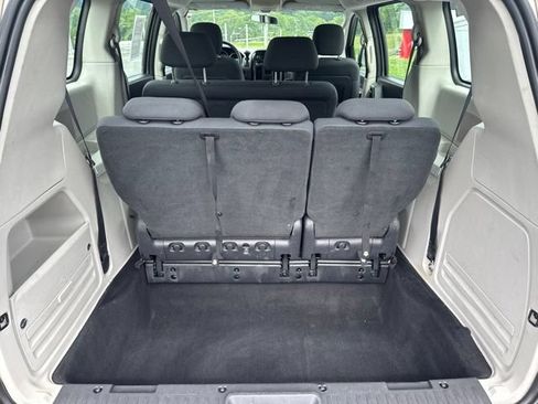 Used 2008 Dodge Grand Caravan SE FWD image 10