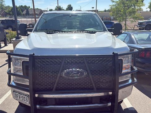 Used 2020 Ford F250 XL w/ Power Equipment Group AWD/4WD image 2