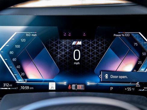 Used 2026 BMW X7 xDrive40i w/ Executive Package image 14