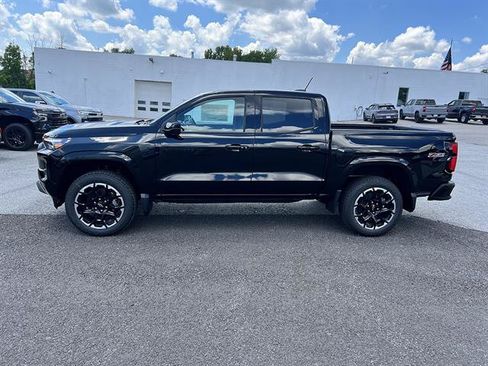 New 2026 Chevrolet Colorado Z71 w/ Technology Package AWD/4WD image 2