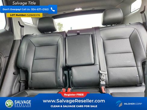 Used 2022 GMC Terrain SLT w/ Infotainment Package II AWD/4WD image 13