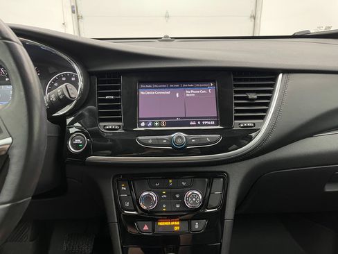 Used 2022 Buick Encore Preferred w/ Safety Package II AWD/4WD image 21