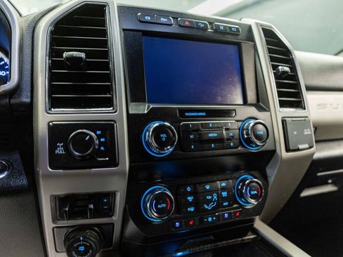 Used 2021 Ford F250 Lariat image 12