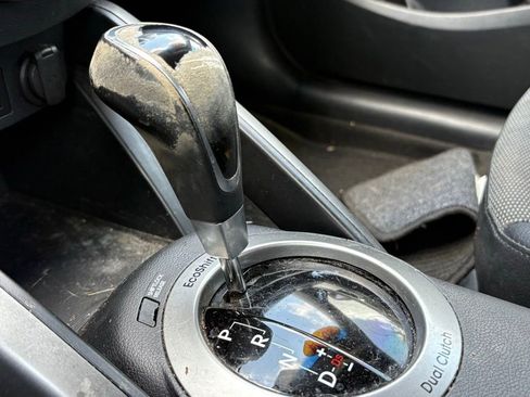 Used 2014 Hyundai Veloster w/ Style Package 02 image 20