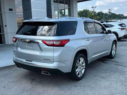 Certified 2018 Chevrolet Traverse High Country AWD/4WD image 3