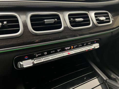 Certified 2020 Mercedes-Benz GLE 580 4MATIC image 32