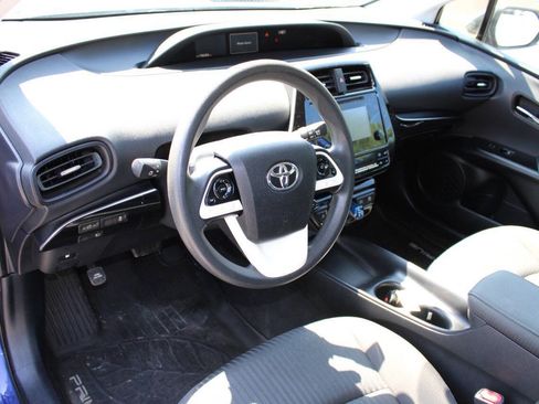 Used 2017 Toyota Prius Two FWD image 13