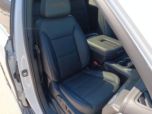 Used 2023 Chevrolet Tahoe High Country image 55