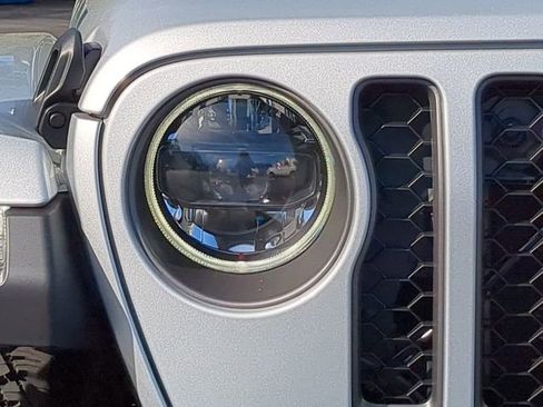 New 2023 Jeep Wrangler Unlimited Rubicon 4xe w/ Cold Weather Group image 10