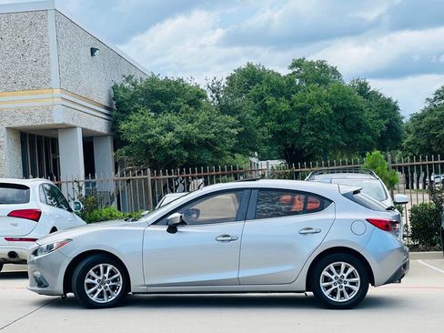 Used 2015 MAZDA MAZDA3 i Touring w/ Technology Package FWD image 5