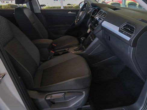 Used 2021 Volkswagen Tiguan S image 27