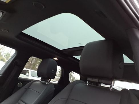 New 2026 Land Rover Range Rover Evoque Dynamic SE AWD/4WD image 13