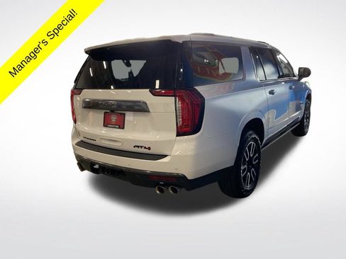 Used 2024 GMC Yukon XL AT4 AWD/4WD image 18