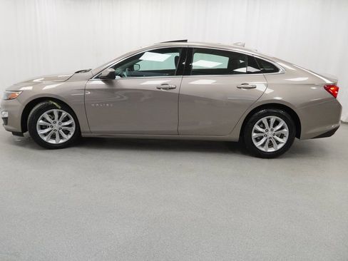 Used 2024 Chevrolet Malibu LT image 15