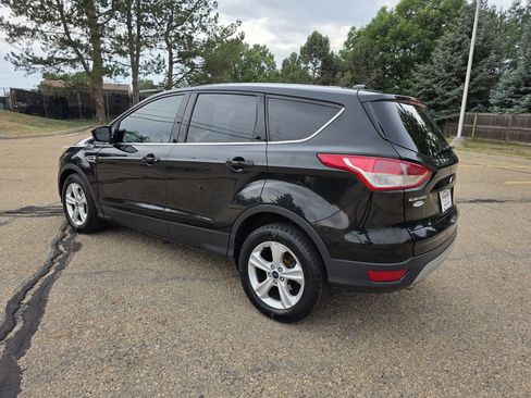 Used 2015 Ford Escape SE FWD image 3