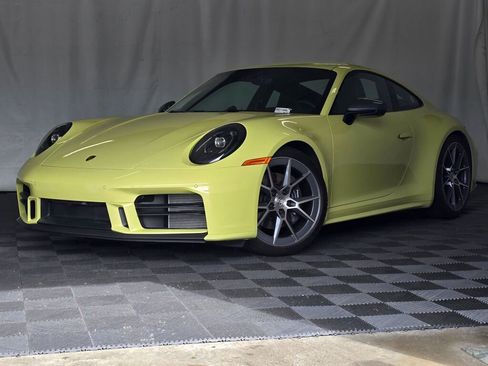 Certified 2025 Porsche 911 Carrera T RWD image 1