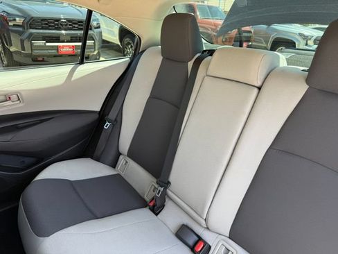 Used 2024 Toyota Corolla LE FWD image 30