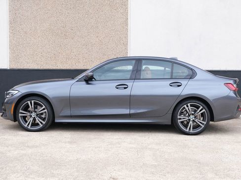 Used 2022 BMW 330i xDrive 330i xDrive Sedan 4D w/ Driving Assistance Package image 6