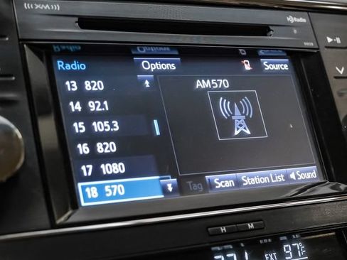 Used 2016 Toyota Avalon XLE FWD image 33