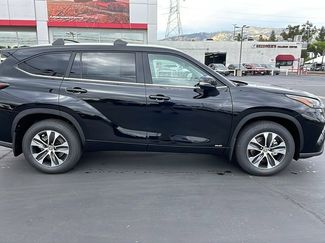 New 2026 Toyota Highlander XLE video 2