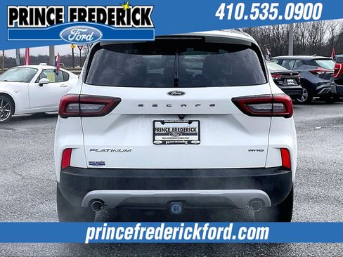 Used 2023 Ford Escape Platinum w/ Premium Technology Package image 4