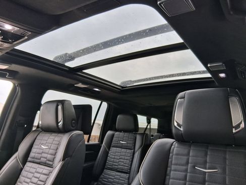 Certified 2025 Cadillac Escalade ESV Sport Platinum w/ LPO, Floor Liner Package AWD/4WD image 22