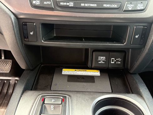 Used 2022 Honda Pilot Special Edition image 23