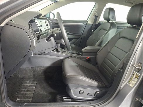 Used 2024 Volkswagen Jetta SE image 16