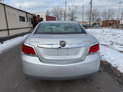 Used 2011 Buick LaCrosse CXL image 4