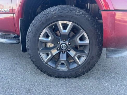 Used 2021 Nissan Titan Platinum Reserve w/ Moonroof Package image 32